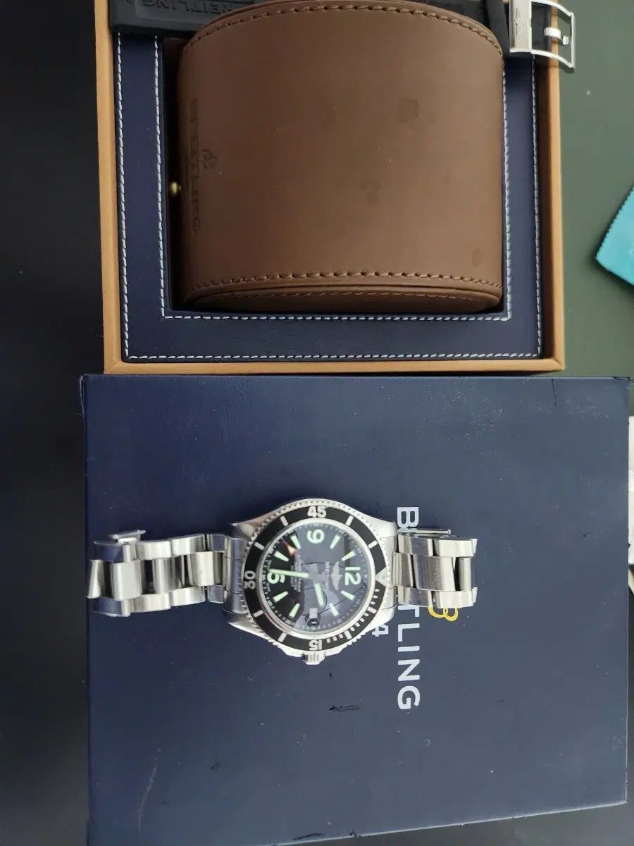 BREITLING ブライトリング スーパーオーシャン2 42mm 出品 183,014円