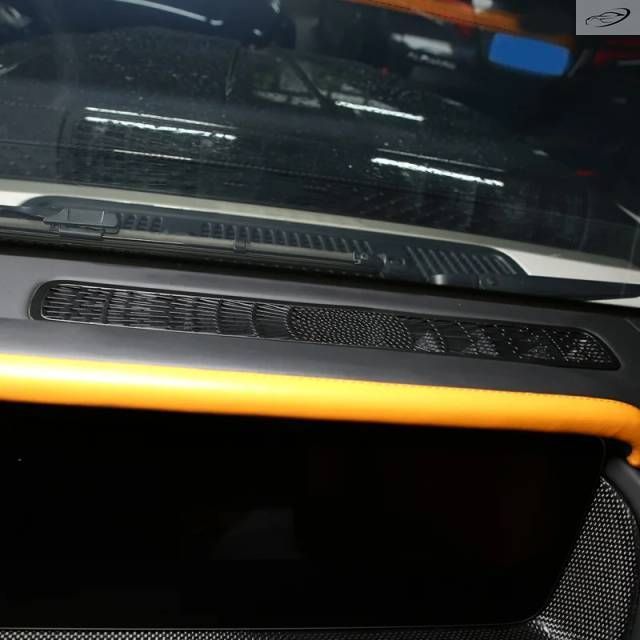 メルセベンツ Gクラス W463 2019-2022用ダッシュボードエアアウトレット遮断防止メッシュカバー カーアクセサリー