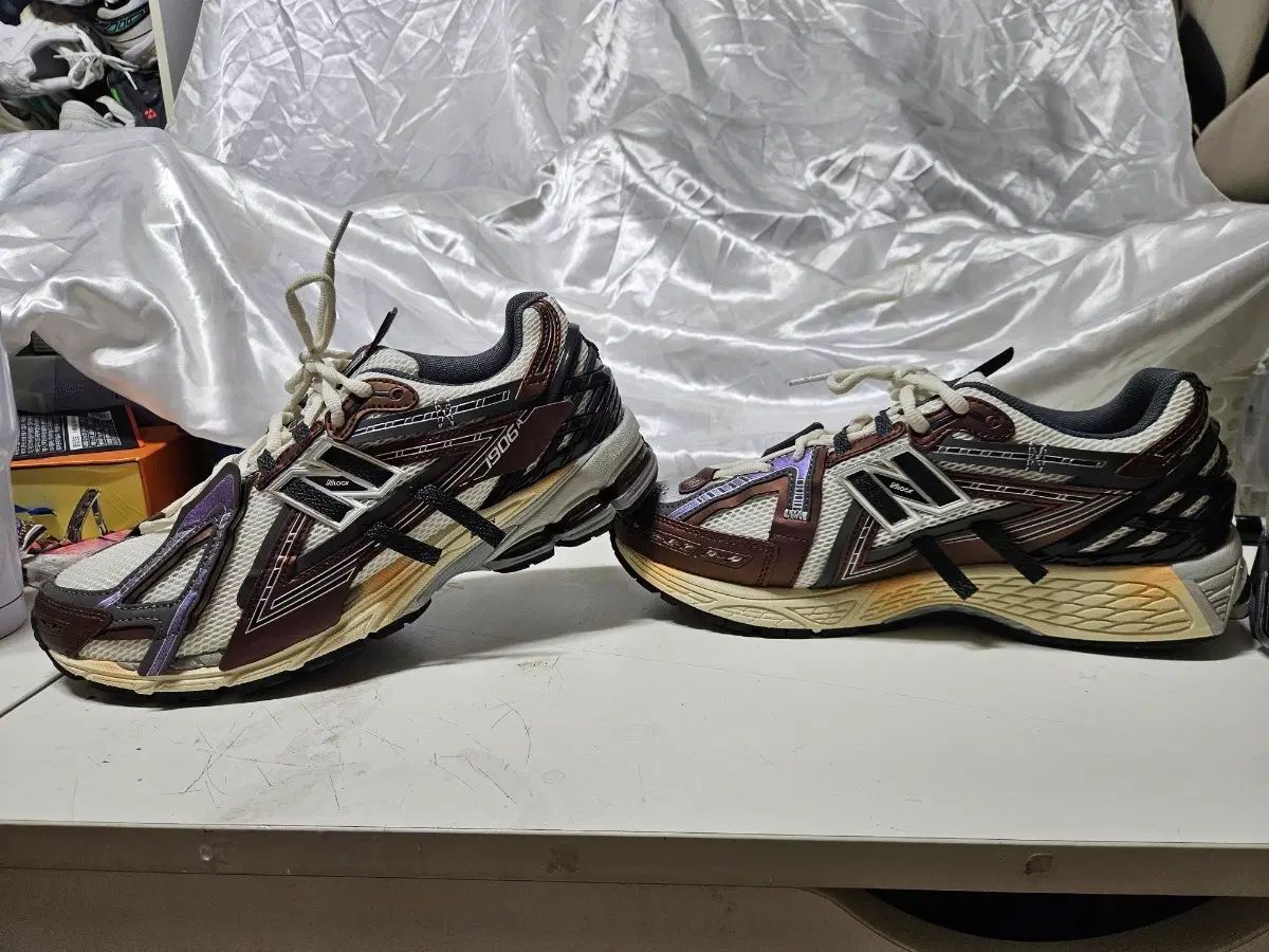 ニューバランス 1906A DARK BROWN 270 新品