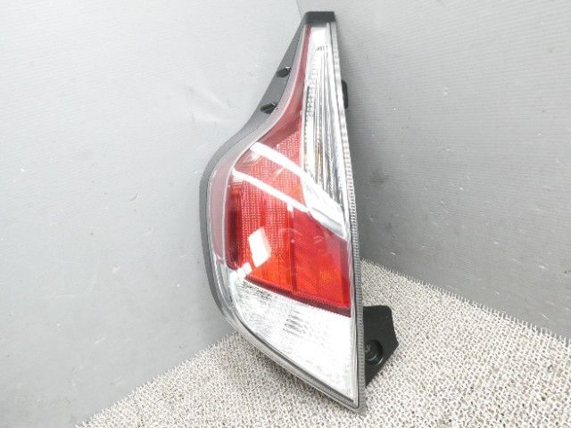 9597　トヨタ アクア　NHP10　テールランプ左　テールライト左　52-297 6,336円