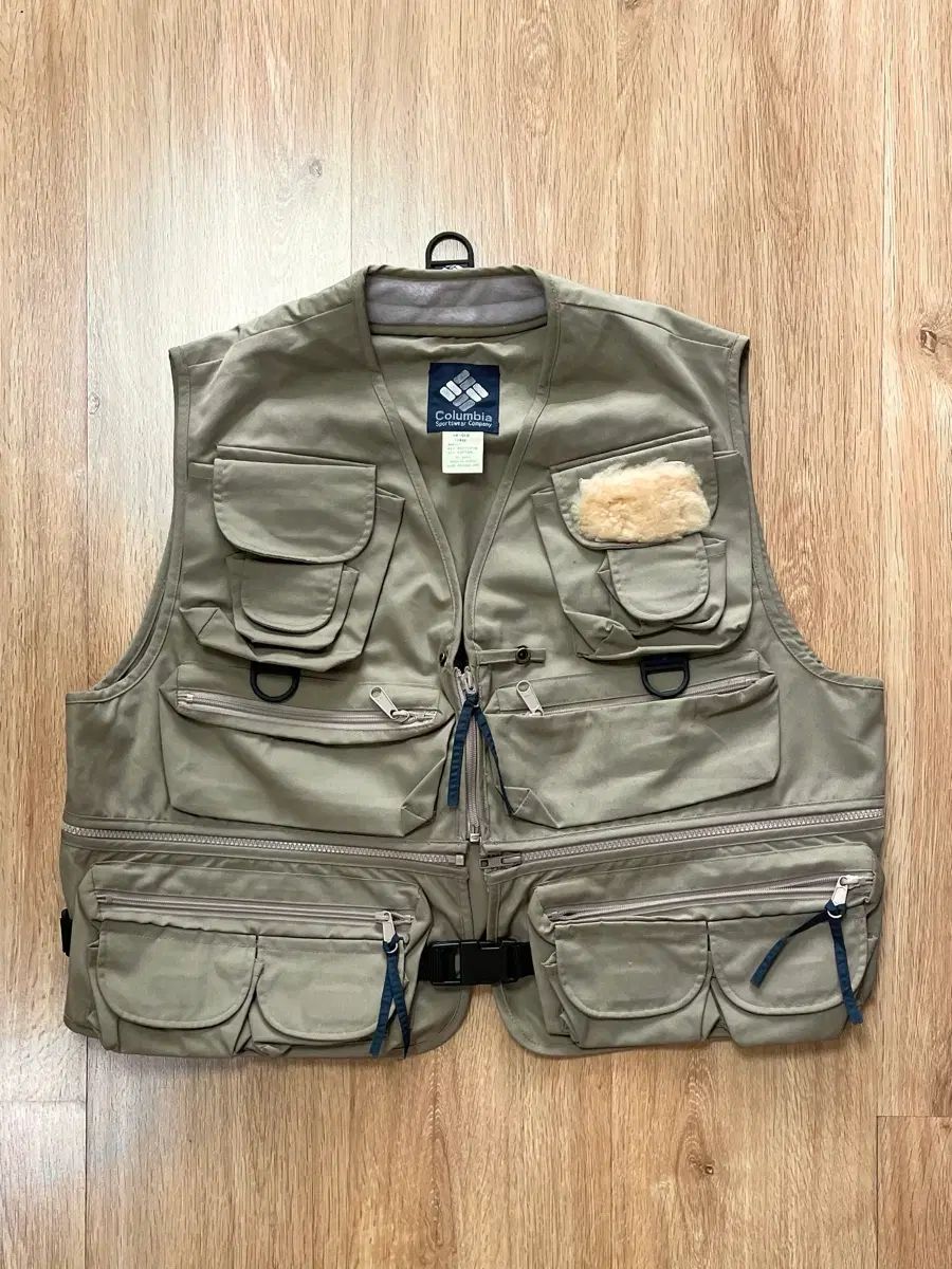 ダイワ リバーシブル中綿ベスト メンズ SIZE FREE (M) Daiwa