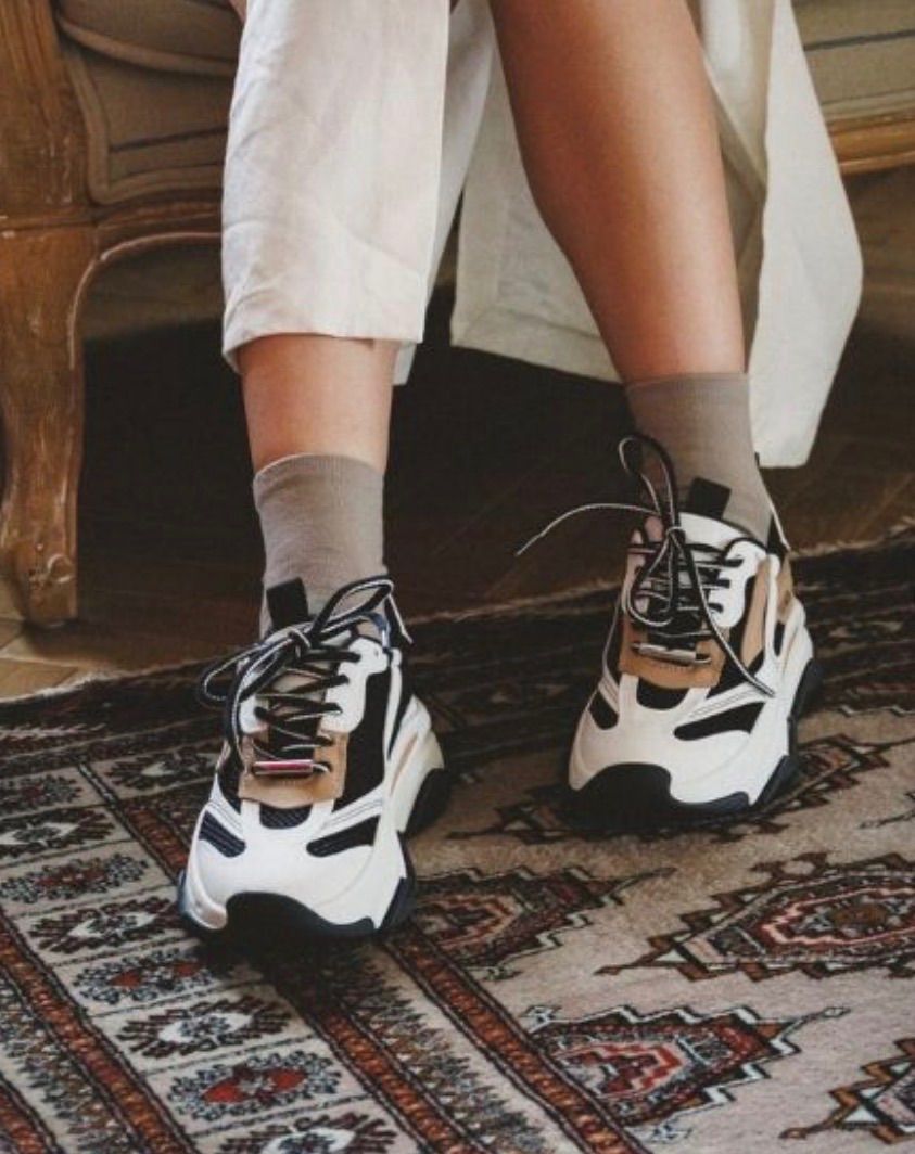 【STEVE MADDEN】スティーブマデン ボリュームソールスニーカー