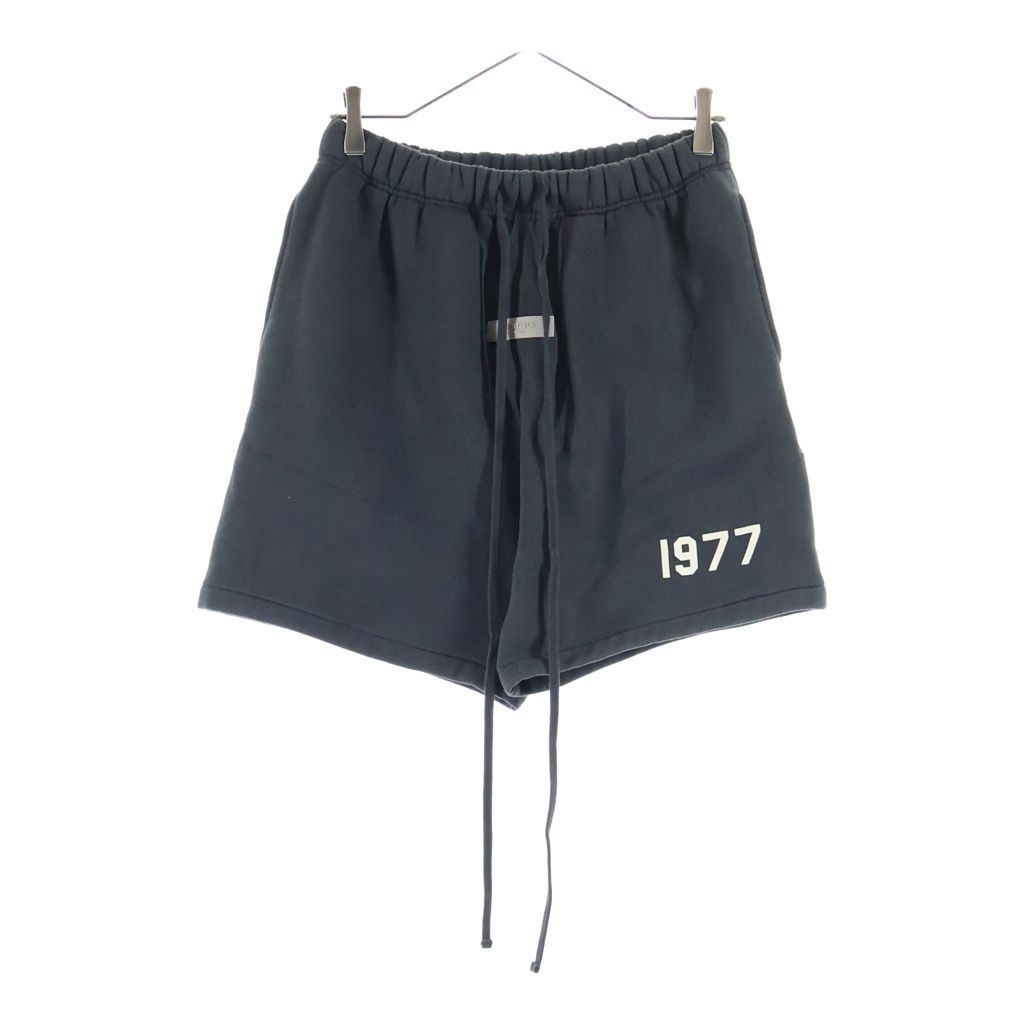 FEAR OF GOD ESSENTIALS (フィアオブゴッド エッセンシャルズ) ロゴ スウェットハーフパンツ ブラック 6,864円