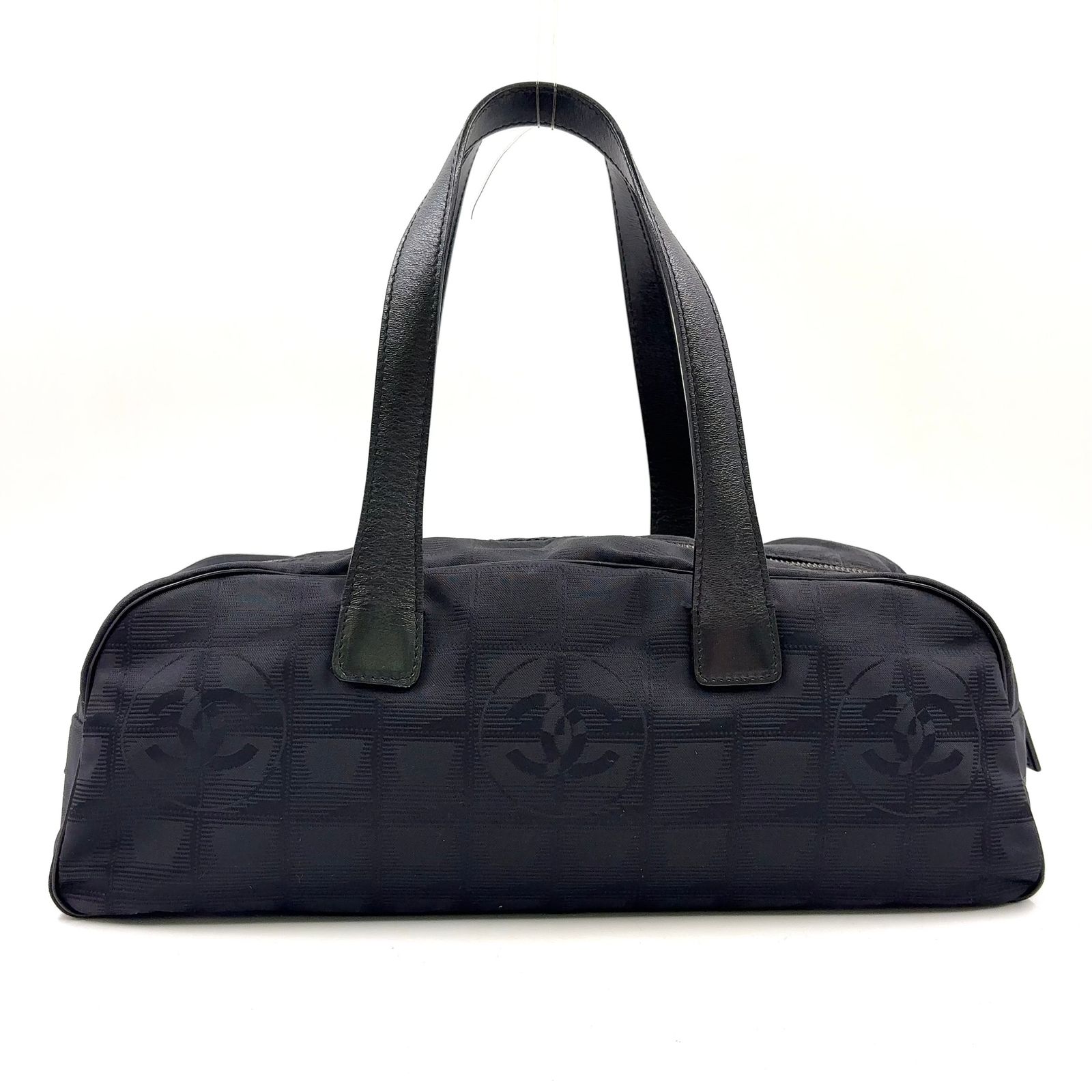 【新着】CHANEL ニュートラベルライン シリアル番号7番台 レザー ナイロン ブラック ハンドバッグ ブラック A15828