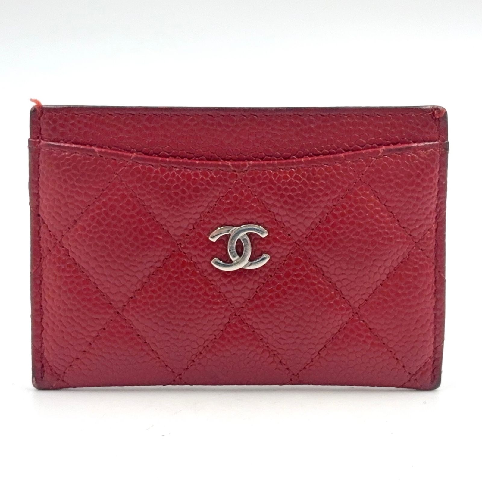 【新着】CHANEL クラシック シリアル番号21番台 キャビアスキン レッド カードケース シルバー