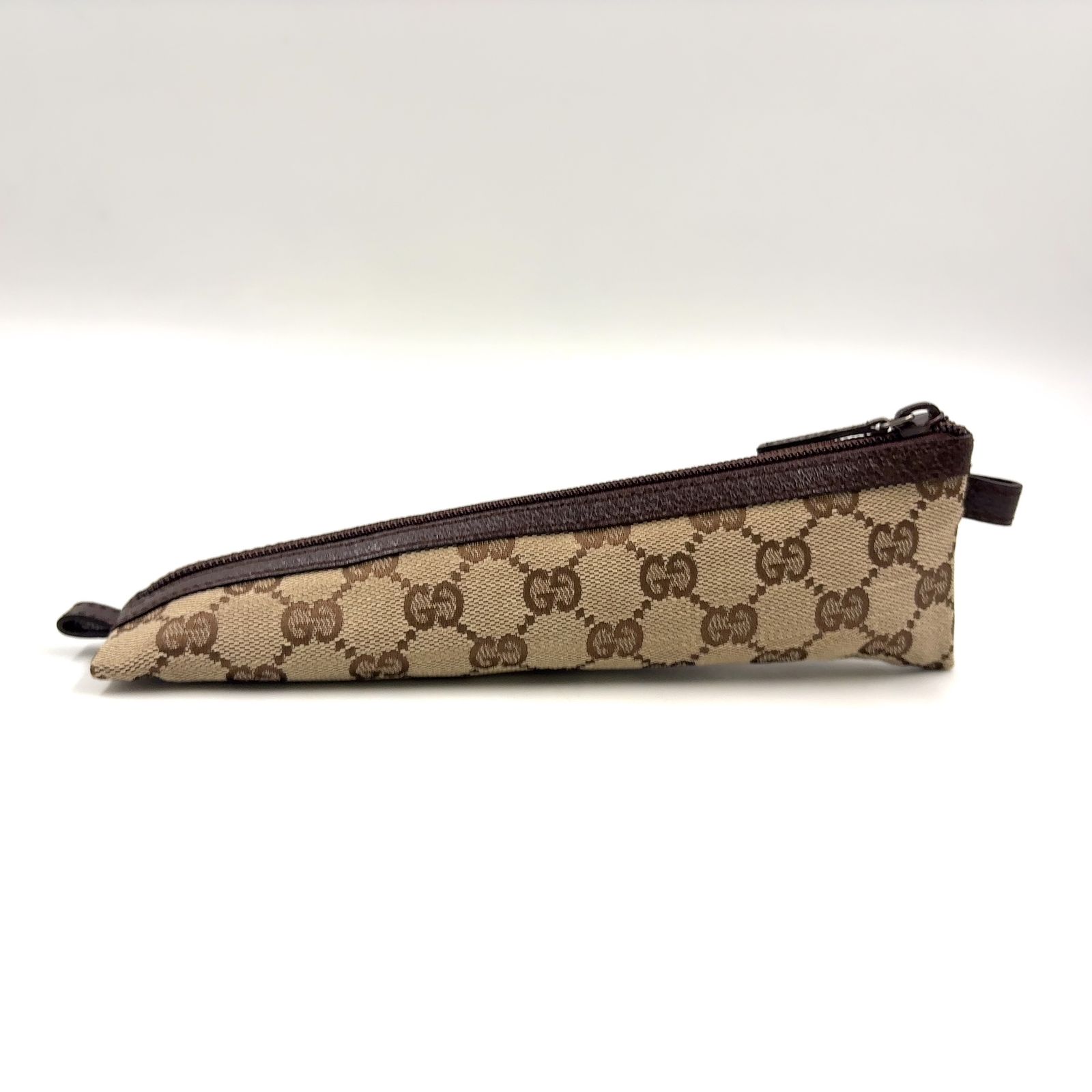 【新着】GUCCI GGキャンバス レザー キャンバス ブラウン トライアングル ペンポーチ 124545