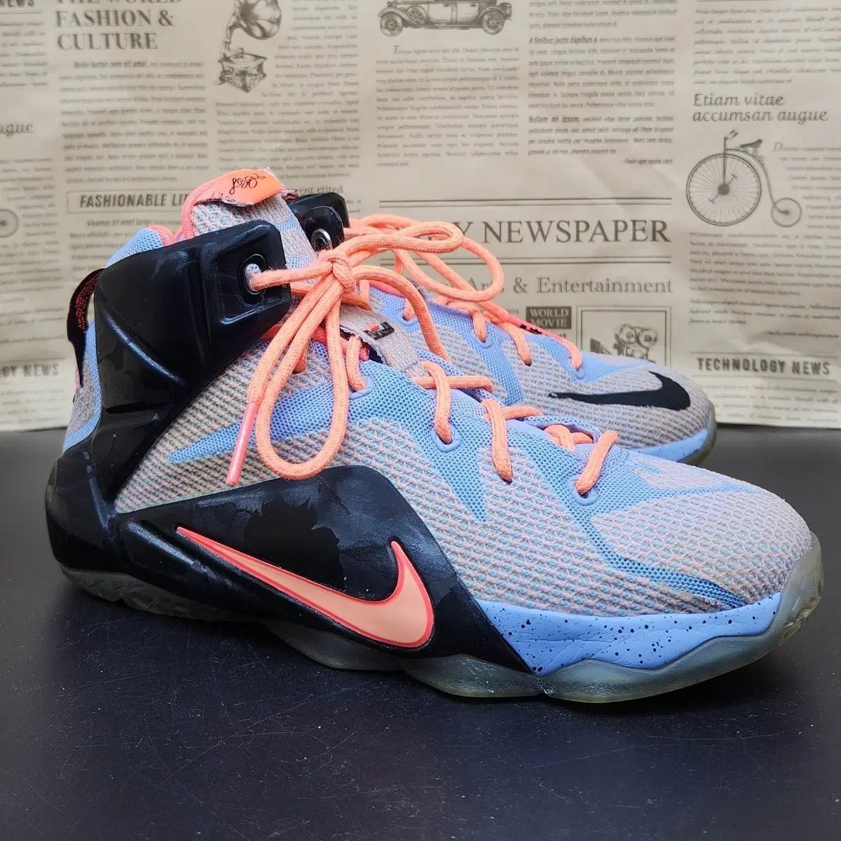 NIKE ナイキ レブロン BRONN 韓国通販 12 イースター バスケシューズ 235