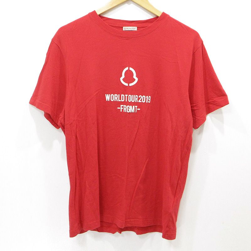 【三重本店】 中古 MONCLER GENIUS | モンクレールジニアス 半袖Ｔシャツ FRAGMENT フラグメント WORLD TOUR 2019半袖Tシャツ ロゴプリント半袖Tシャツ E109U8000150 レッド サイズ：M 【108】