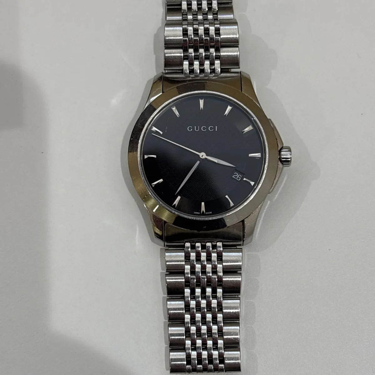 GUCCI G-Timeless メンズ 腕時計 ブラック文字盤 (Ref.YA126402