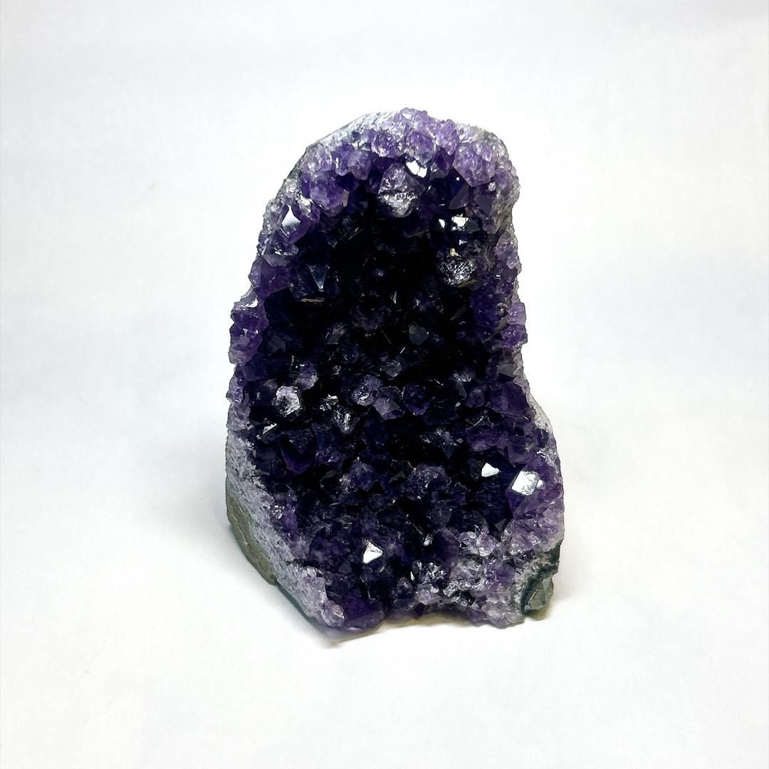 【E101759】ウルグアイ産 アメシスト 天然石 鉱物 原石 パワーストーン 紫水晶 アメジスト