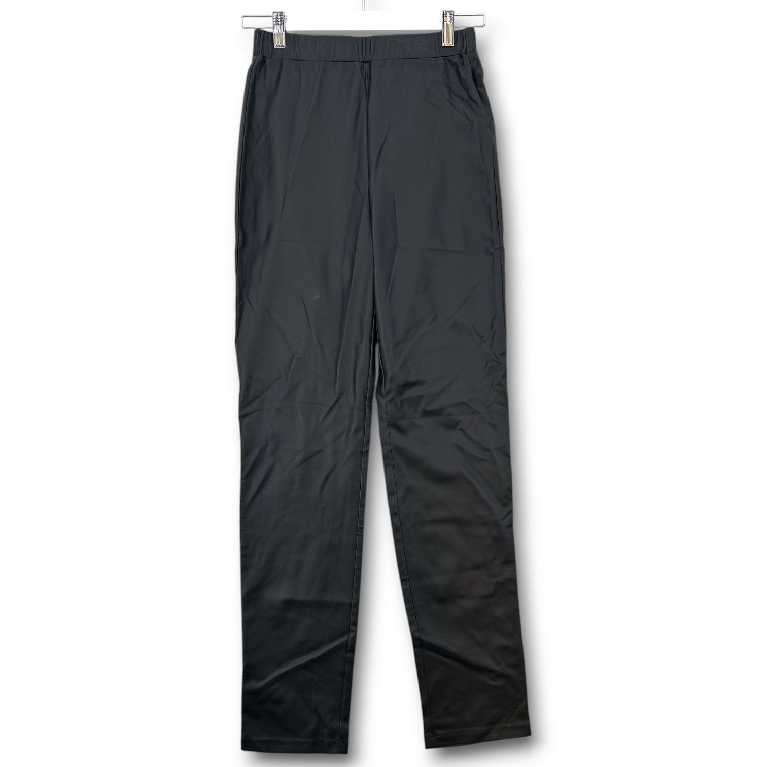 新品 タグ付き MaxMara LEISURE マックスマーラレジャー フェイクレザーパンツ スキニーパンツ ストレッチ ウエストゴム 黒 ブラック Mサイズ レディース 秋 ゴーゴー古着セントラルパーク名古屋店 18 No.久3138
