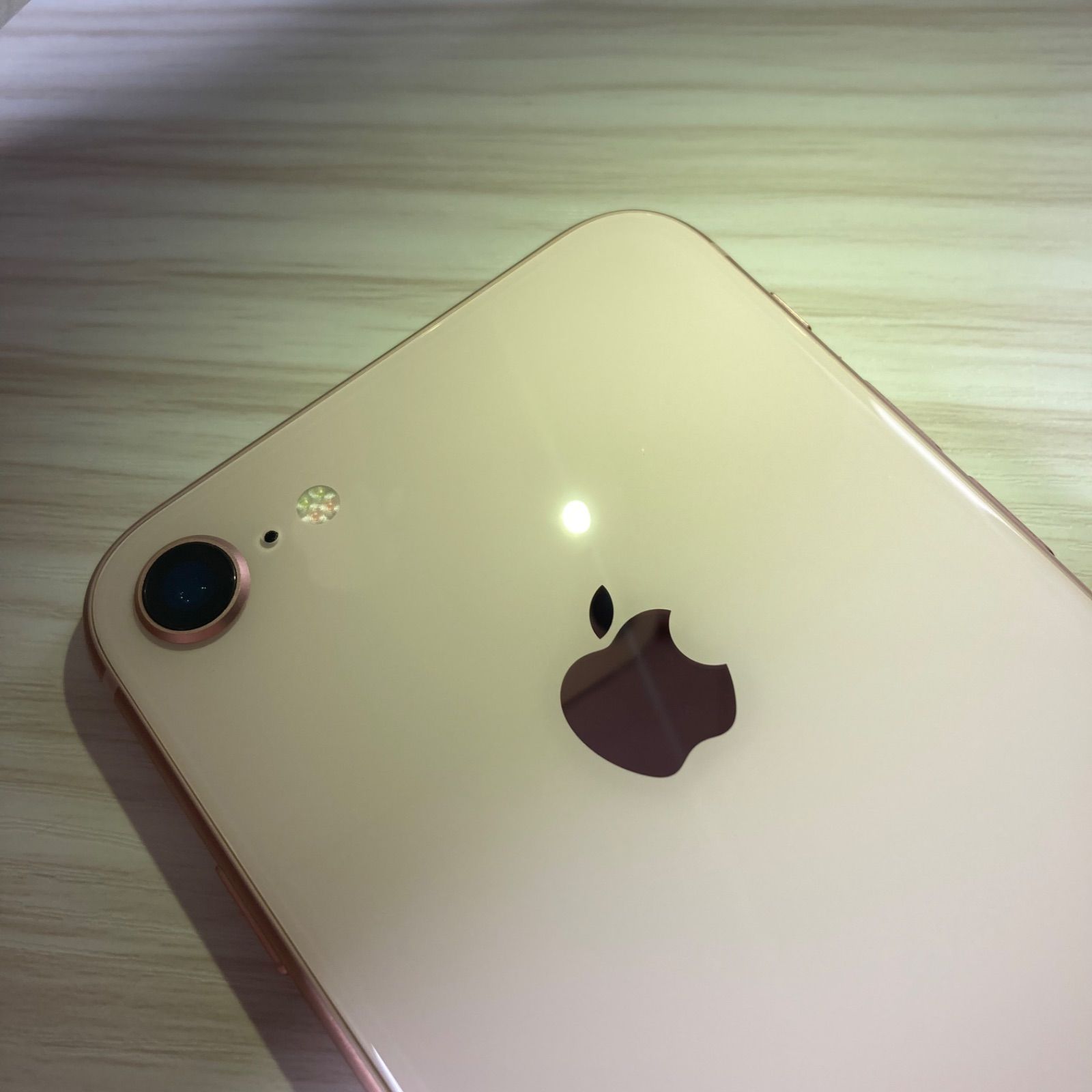 iPhone8 64GB GOLD バッテリー94% SIMフリー - メルカリ