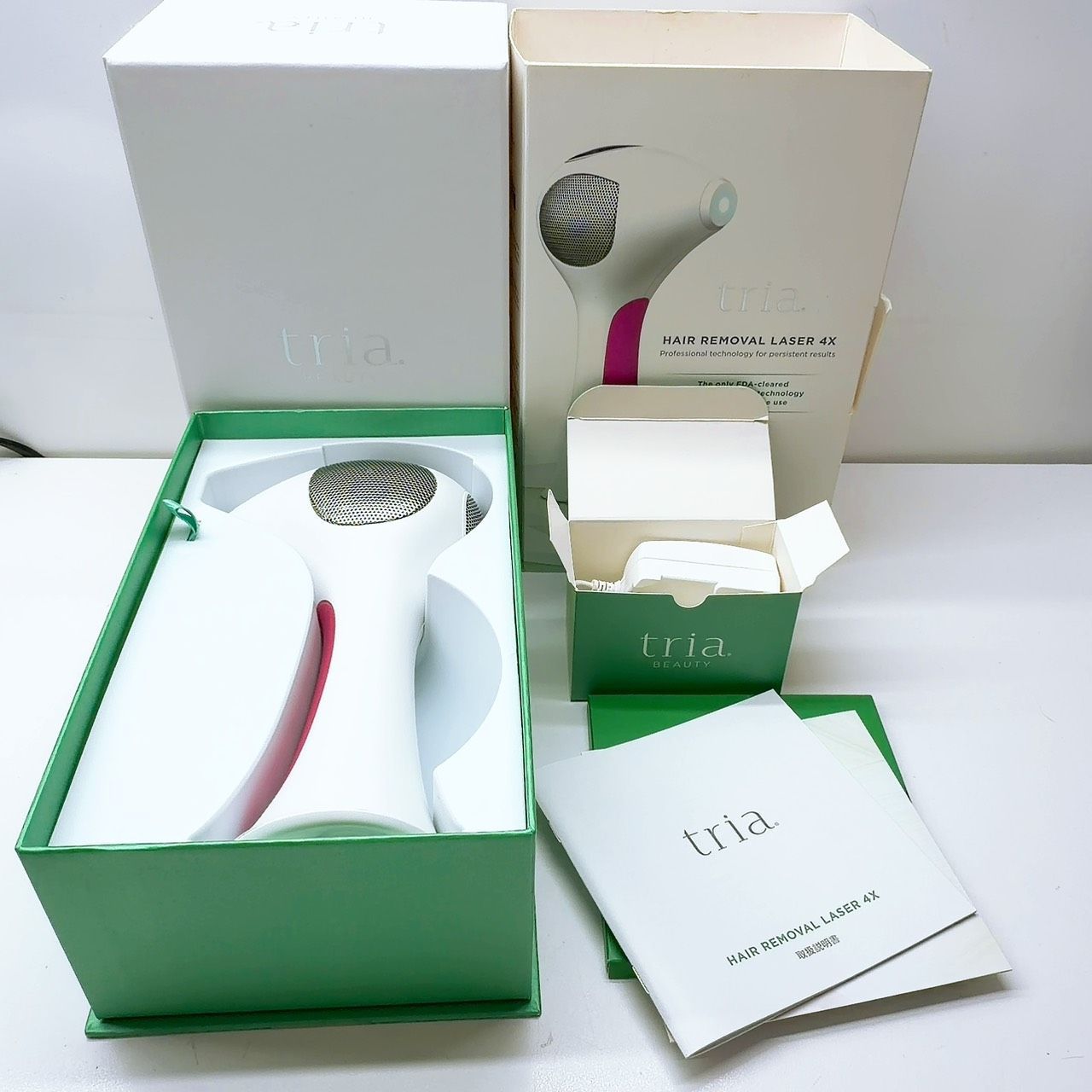 《ほぼ未使用＊付属品完備》 トリア パーソナルレーザー 4X Tria LHR 4.0 脱毛器 ,2608N212