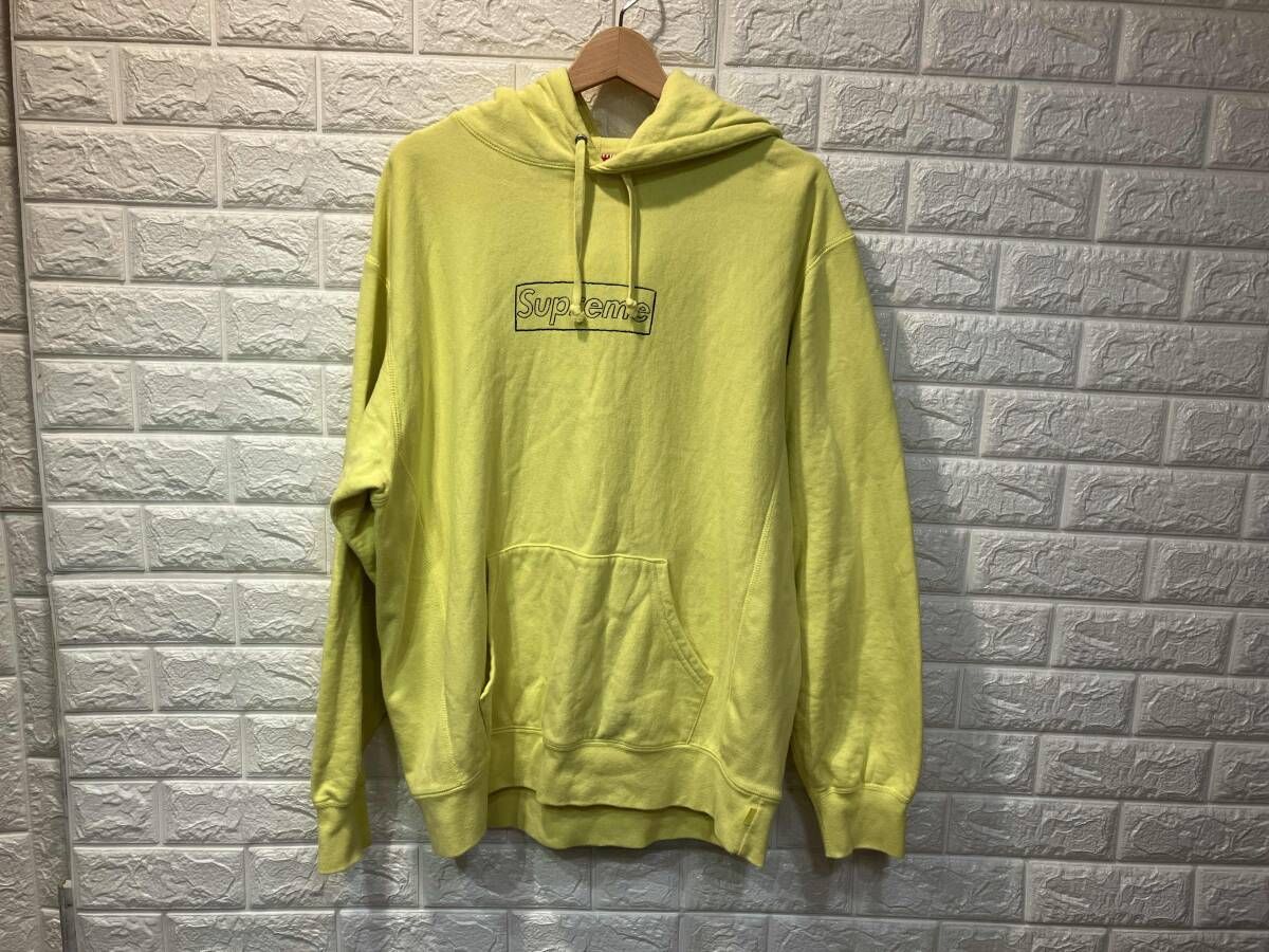 Supreme シュプリーム　KAWS CHALK LOGO HOODIE Mサイズ　イエロー