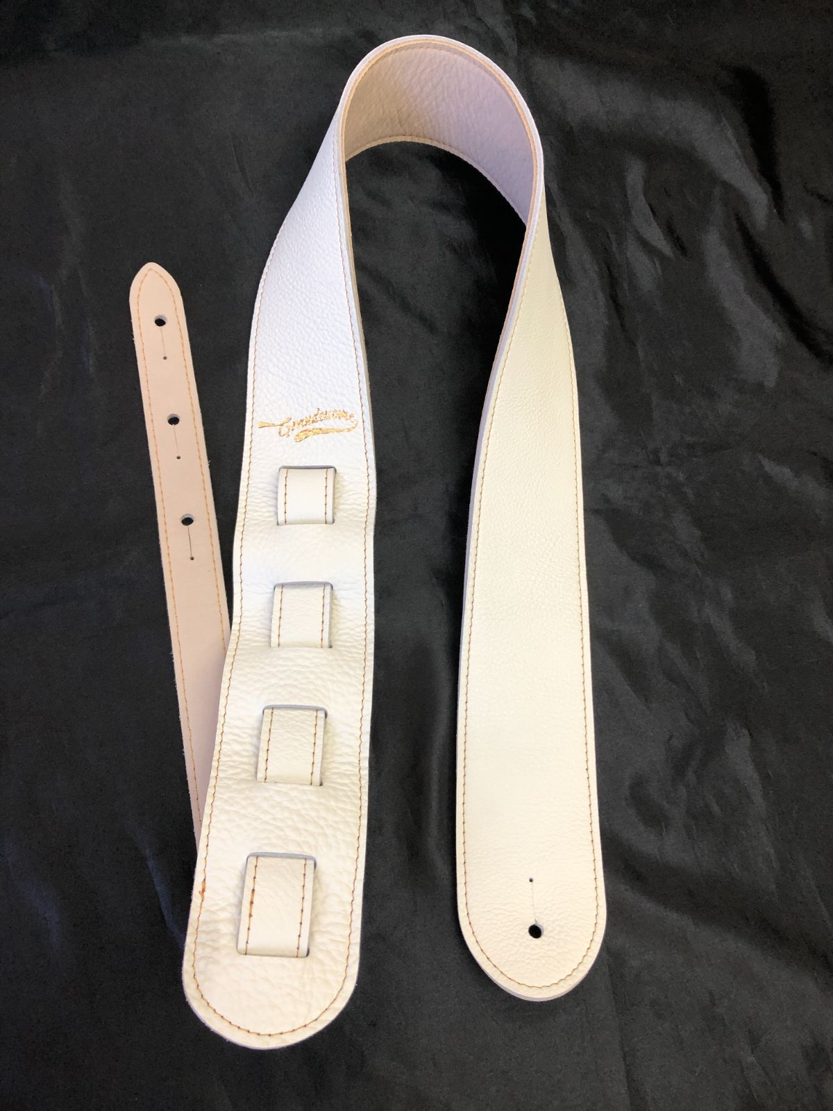Grande Uomo / G-Standard Ivory 背面ロゴ 10,074円