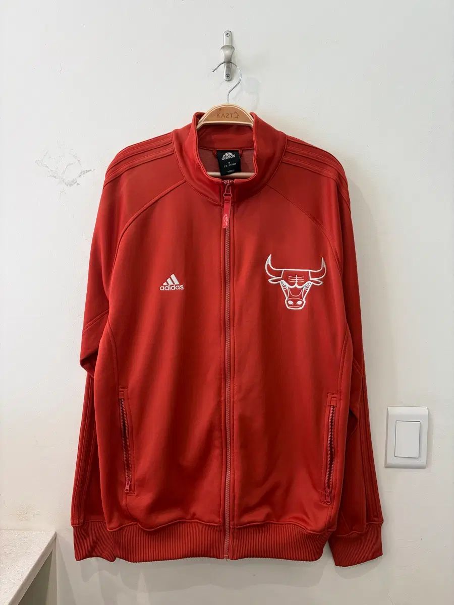 11 アディダス ヴィンテージ Chicago Bulls（シカゴ・ブルズ） ジャージ トラックジャージ 6,909円