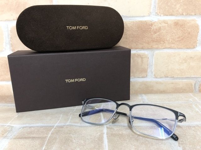 【中古】 ケース・箱有 TOM FORD トムフォード メガネ TF5929-DB ブラック×シルバーカラー 111457764