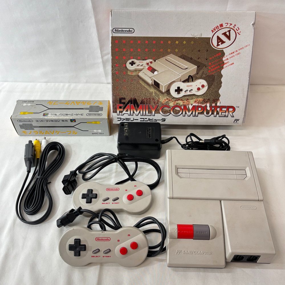 1480◆ゲーム機 Nintendo ファミリーコンピュータ HVC-101 ケーブル付き 動作確認済み 12,950円