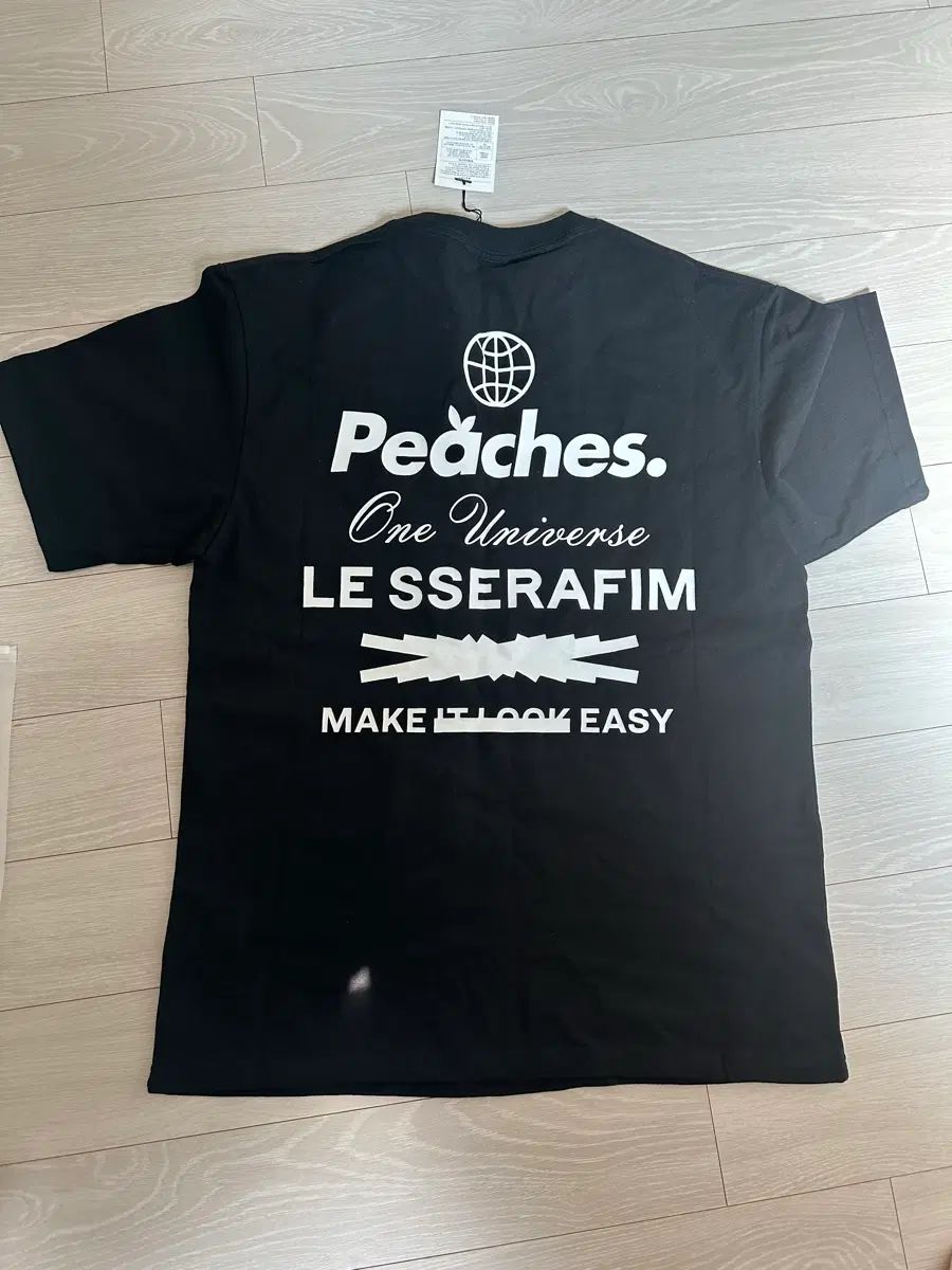 LE SSERAFIM（ルセラフィム・ルセラ） ピーチス コラボ 半袖 L