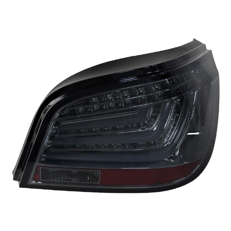 BMW 5シリーズ E60 2003～2009年対応 リア LEDテールランプ左右セット ライトガイドデザイン カプラー接続式 LEDポジション・ウインカー・ブレーキ・バックランプ 交換取付 外装パーツ