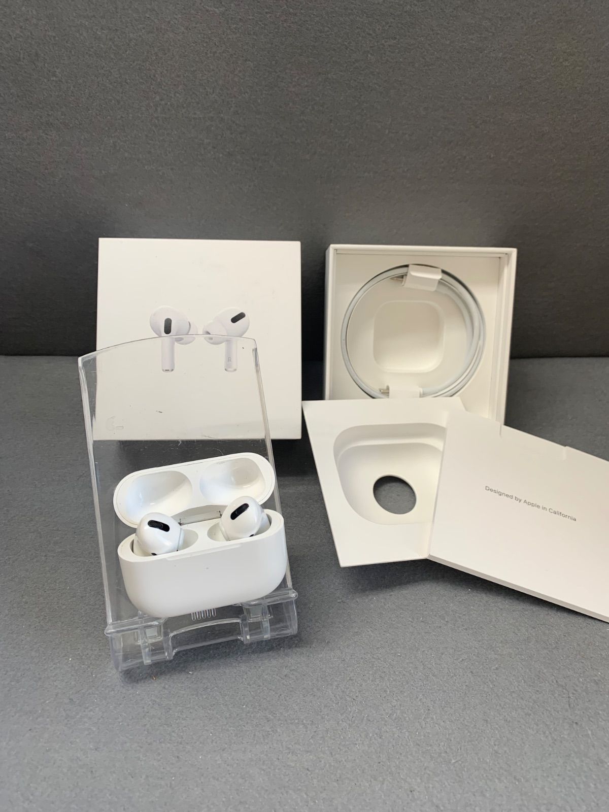 美品中古 Apple AirPods Pro 第1世代 MagSafe充電ケース