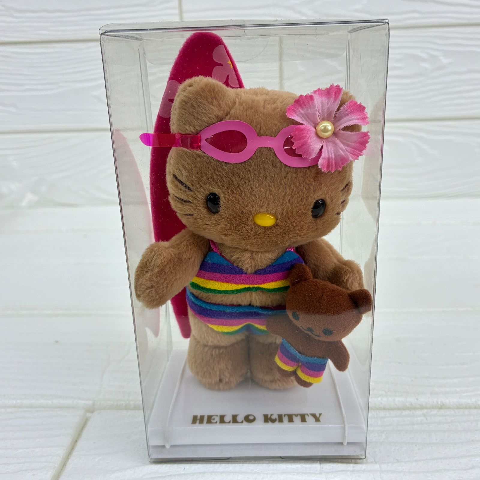 S1891 未開封 HELLO KITTY サンリオ ぬいぐるみ 日焼けキティ ハローキティ マンスリードール サーフキティ 267737746 15,120円