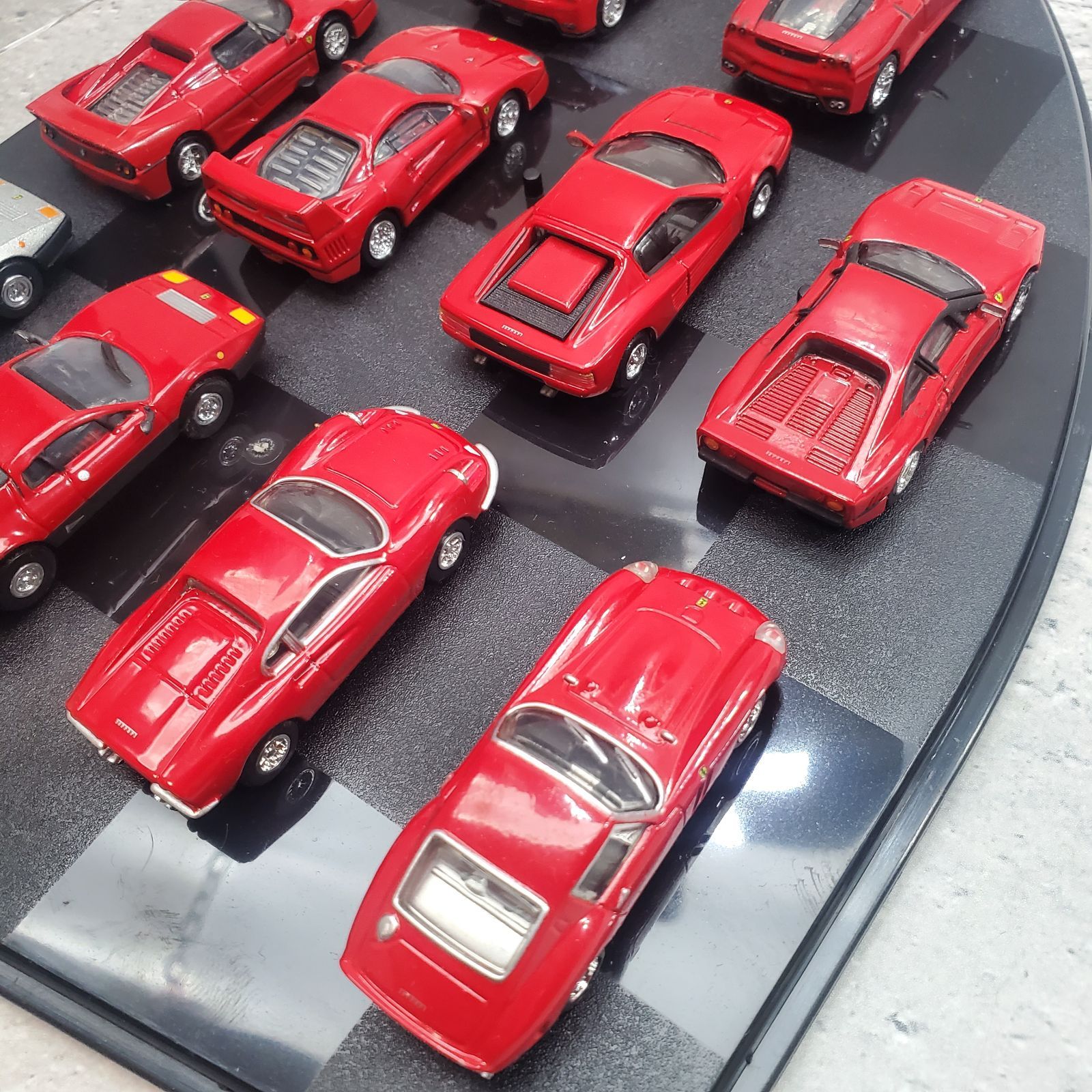 フェラーリ 歴代名車 ミニカー 10台セット 専用台座付 Ferrari