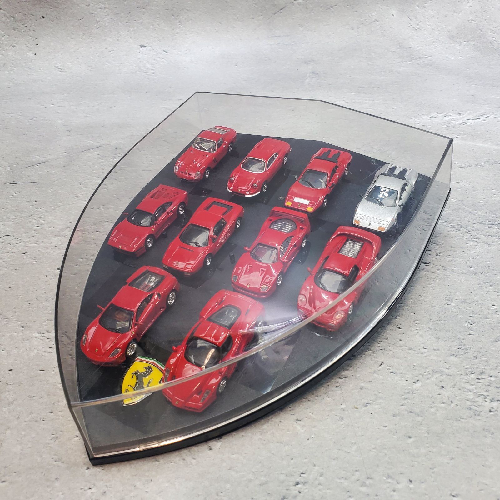 フェラーリ 歴代名車 ミニカー 10台セット 専用台座付 Ferrari