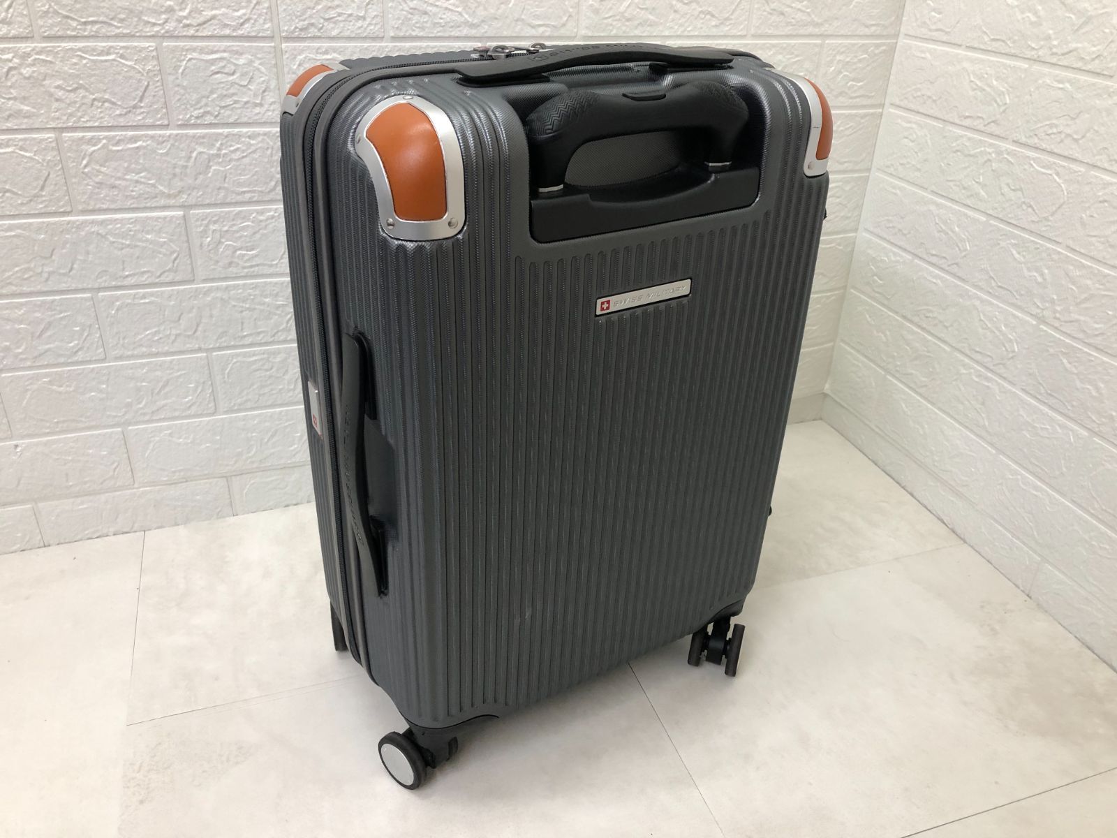 スイスミリタリー スーツケース 38.5L 機内持ち込みサイズ SM-C920 グレー