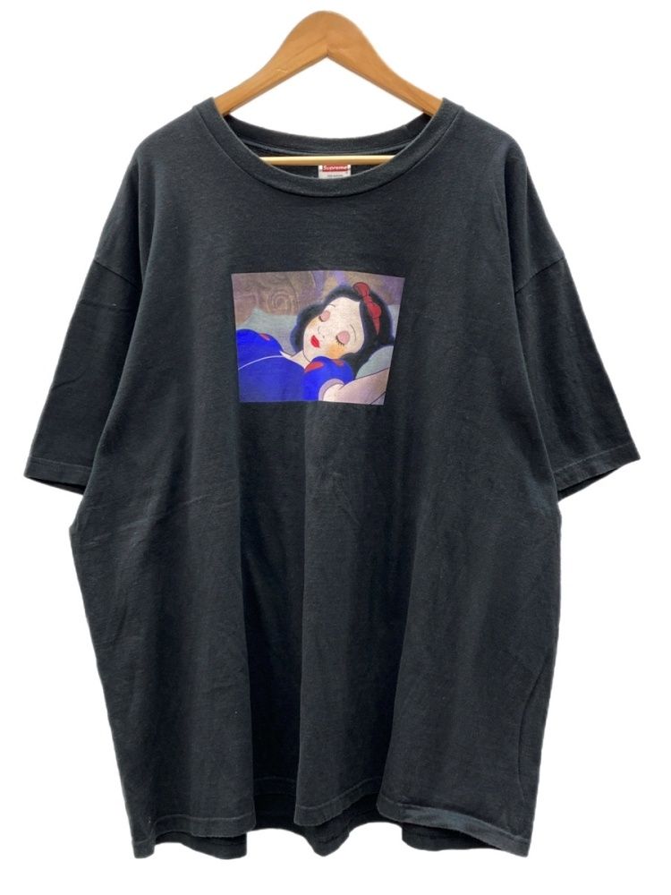 シュプリーム SUPREME 24AW Snow White Tee スノー ホワイト Tシャツ 白雪姫 ディズニー オールドイングリッシュ 半袖 黒 Tシャツ ロゴ ブラック 2XLサイズ 104MT-3617