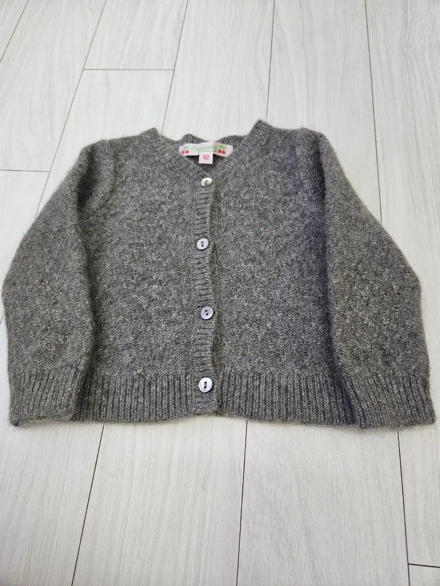 ボンポワンカシミアカーディガン 6,625円