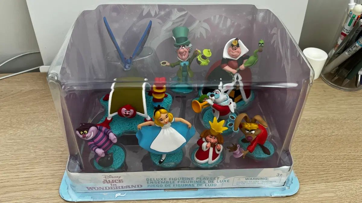 ディズニー不思議の国のアリス 70周年フィギュアセット