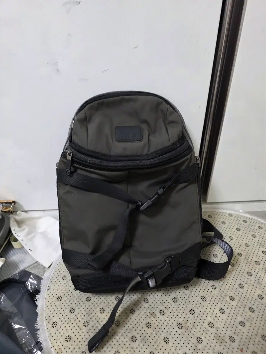 トゥミ バックパック グレー 正規品