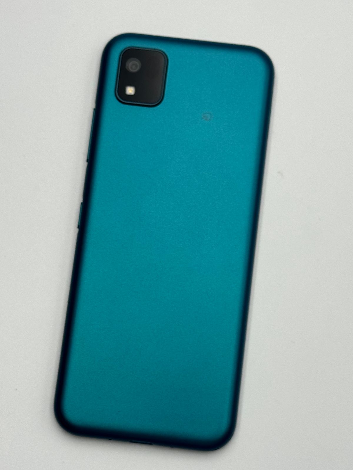 【中古A】かんたんスマホ3 A205KC グリーン SIMフリー 白ロム