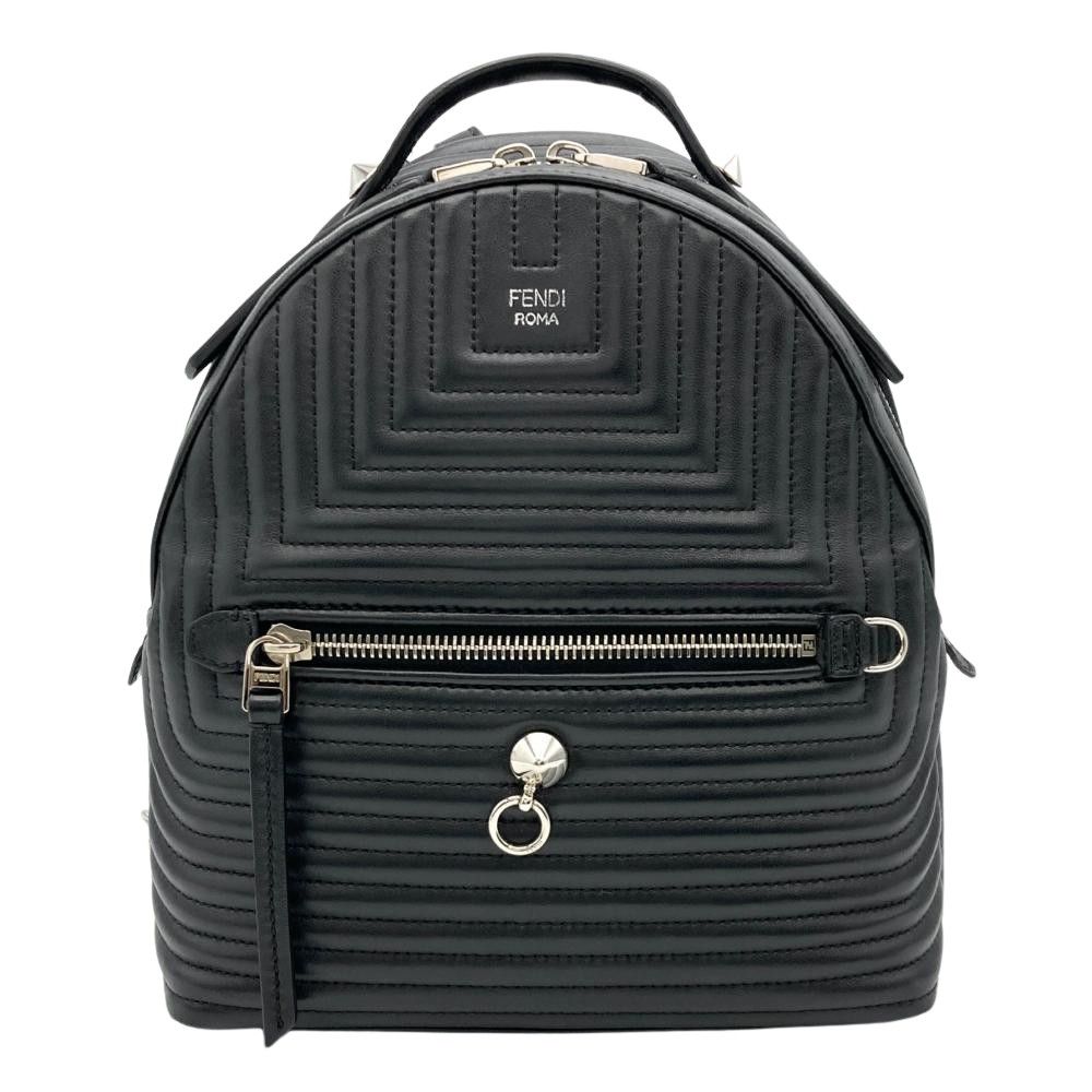 フェンディ FENDI キルティング ミニ リュック レザー 8BZ038 ブラック シルバー金具 レディース【中古】