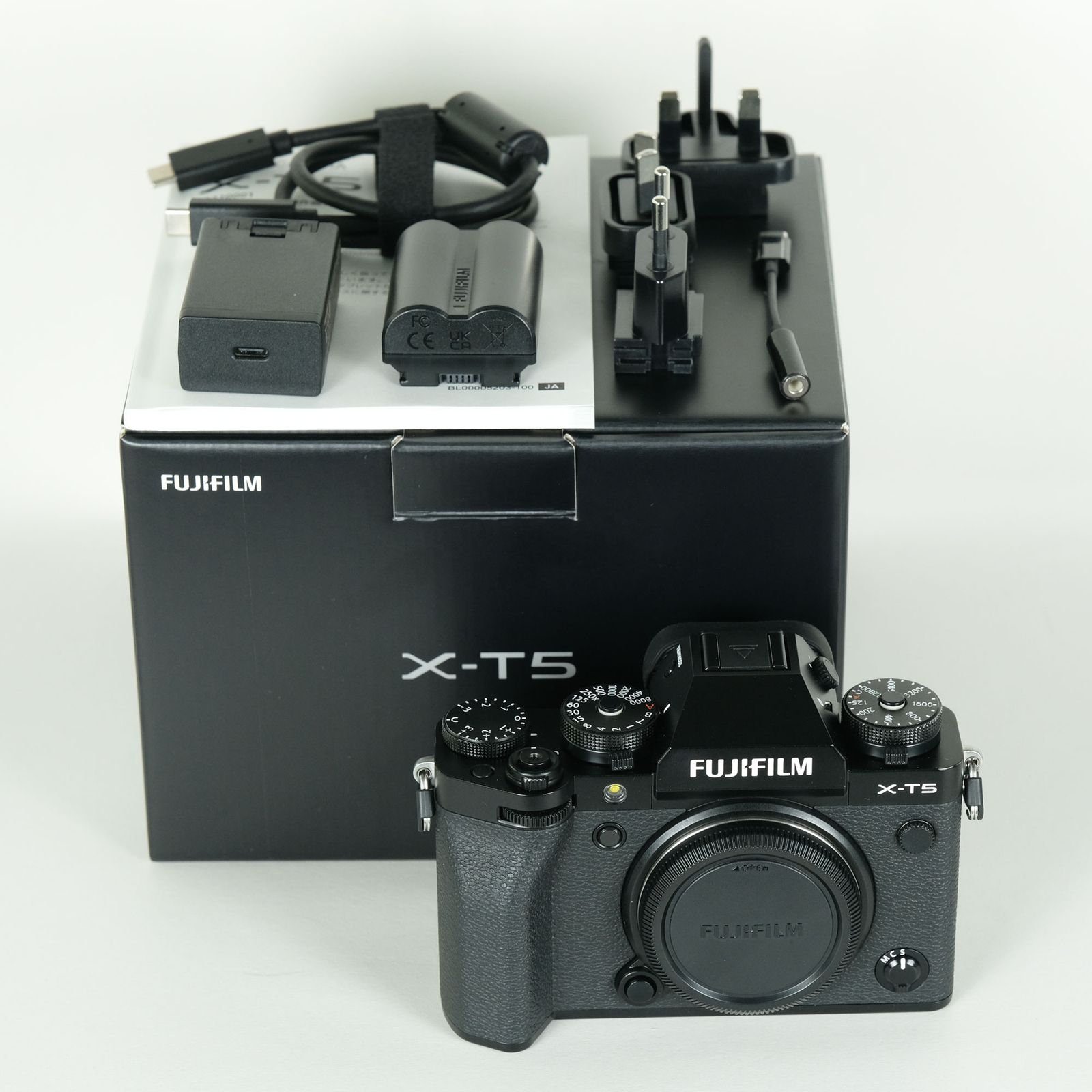 [美品 | シャッター数1,495回] FUJIFILM X-T5 [ボディ ブラック] | FUJIFILM Xマウント