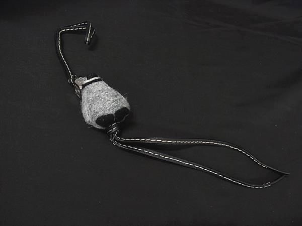 ■極美品■ LOEWE ロエベ アナグラム レザー ベビーペンギン キーホルダー バッグチャーム ブラック系×グレー系 FZ3776