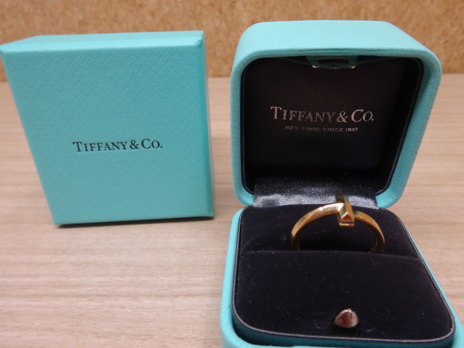 Tiffany & Co. Tワン リング K18YG 8号 99,000円