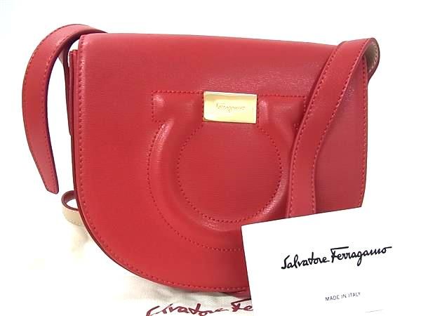 ■新品■未使用■ Salvatore Ferragamo フェラガモ AU-22 D522 ガンチーニ レザー クロスボディ ショルダーバッグ 斜め掛け HC3228