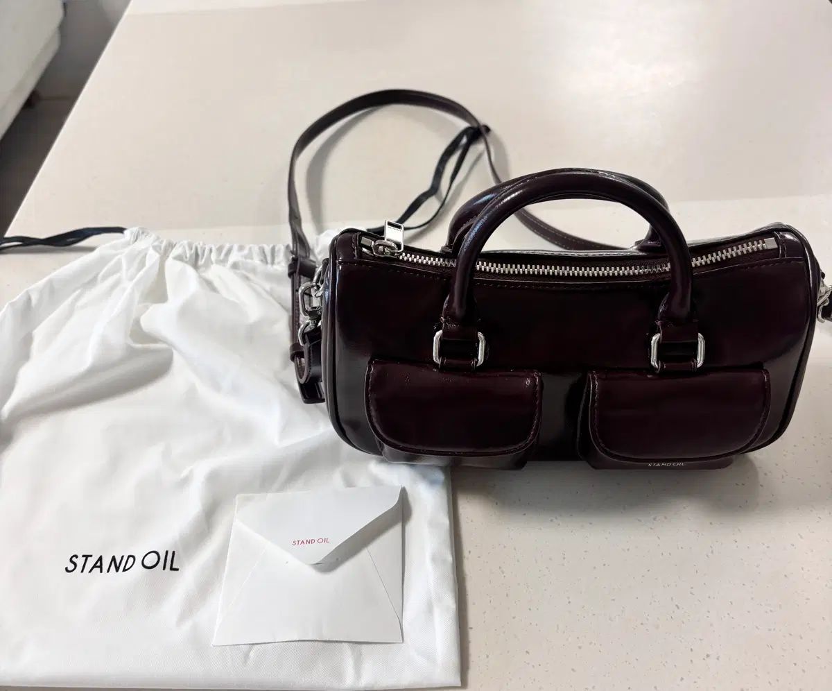 スタンドオイル バッグ (ほぼ新品) 8,003円