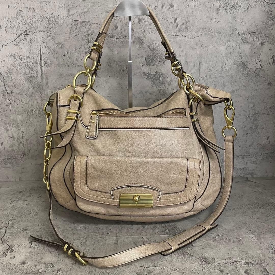 極美品 Coach Kristin Glossy 2way Bag BE 極美品 コーチ 2way ショルダーバッグ クリスティン 大容量 レザー 光沢 ベージュ y2k