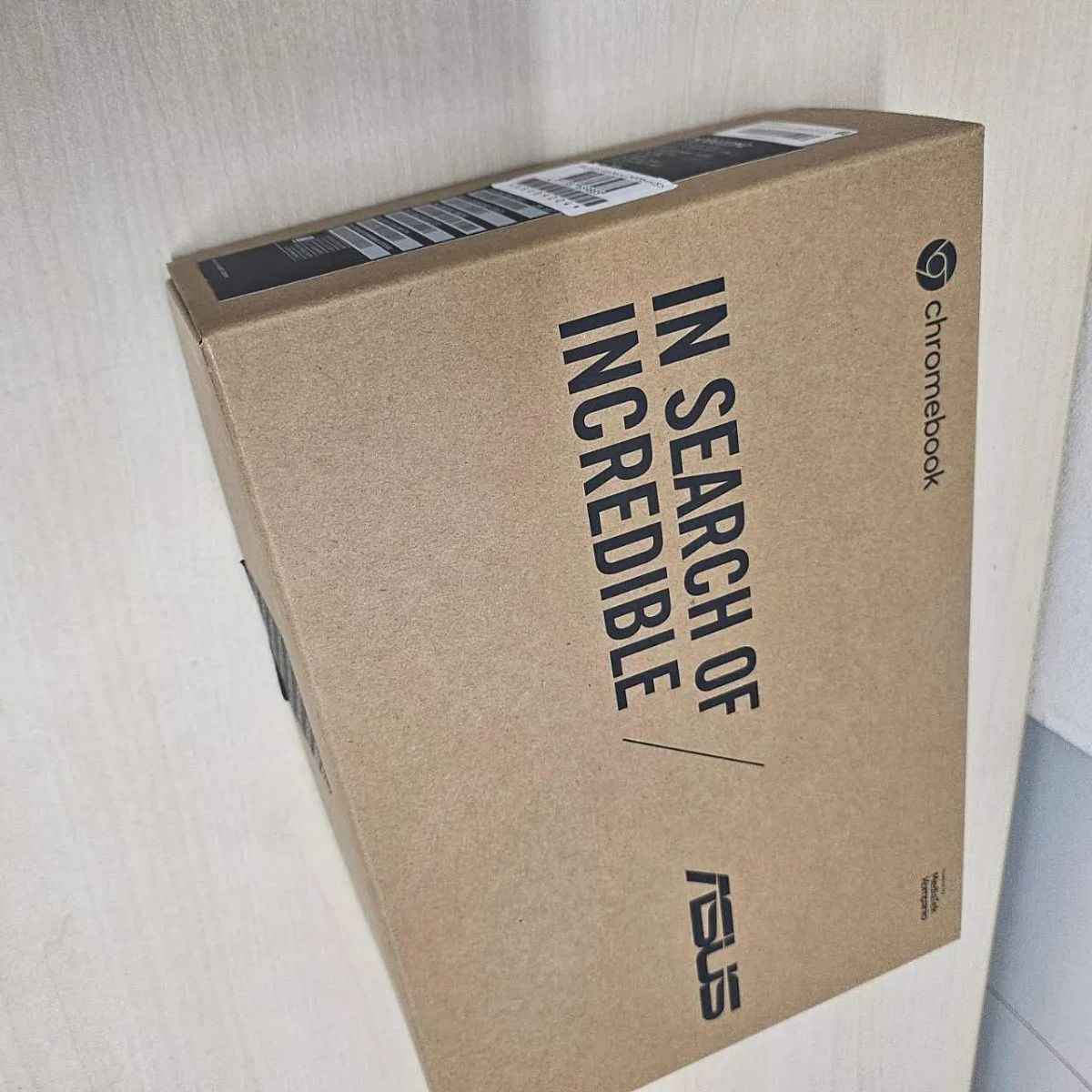 【美品】ASUS Chromebook CM30 Detachable CM3001DM2 ドコモ版 10.5型 2in1 タブレット 64GB C08241