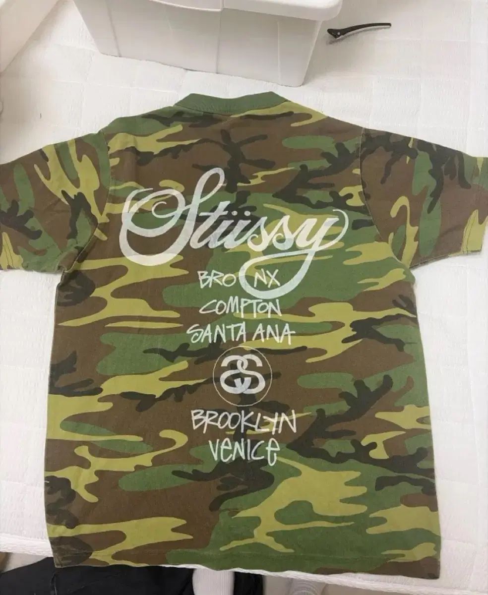 STUSSY ステューシー カモフラージュ 半袖Tシャツ (新品)