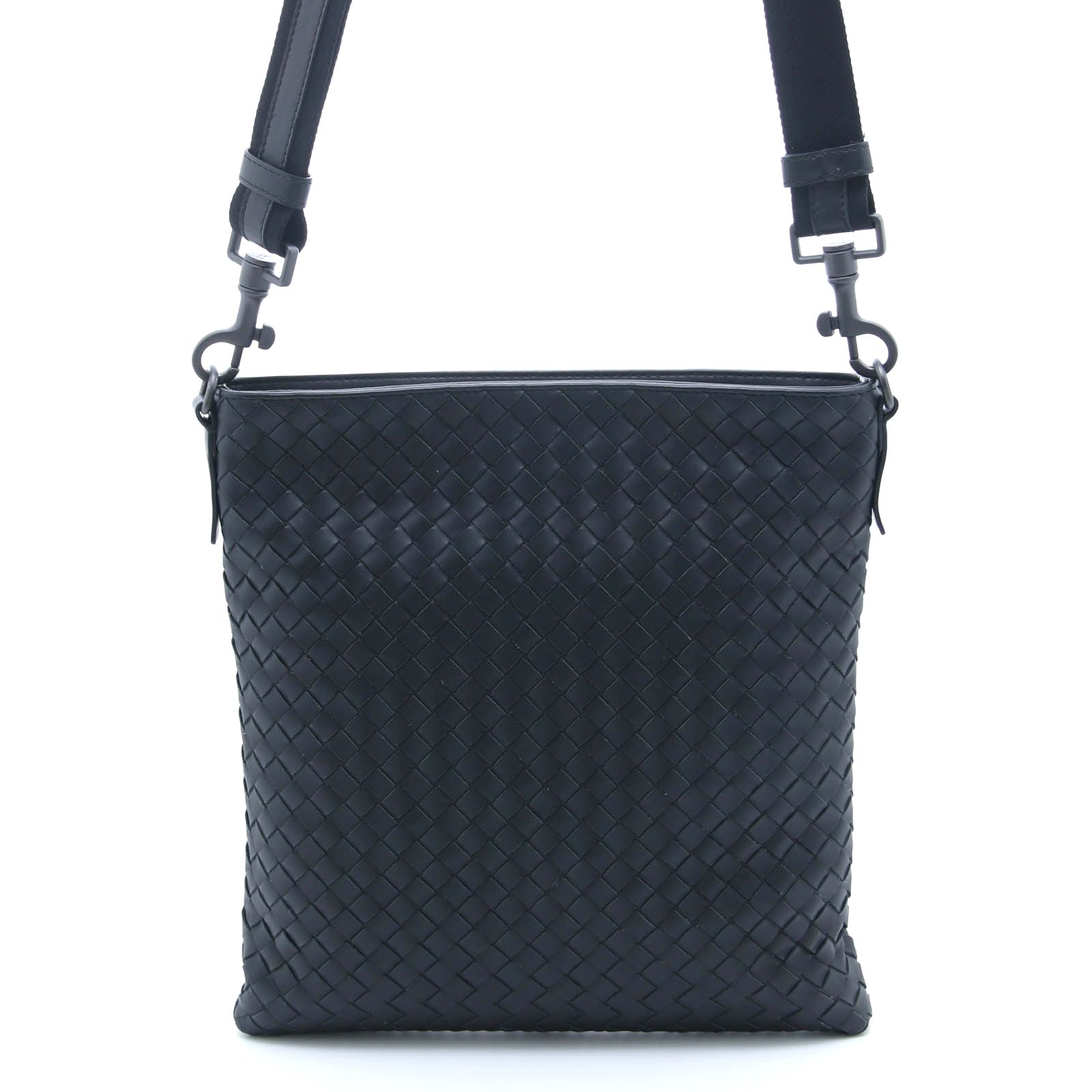 BOTTEGAVENETA ボッテガヴェネタ イントレチャート ショルダーバッグ ブラック レザー ショルダーバッグ ブラック メンズ【中古】433