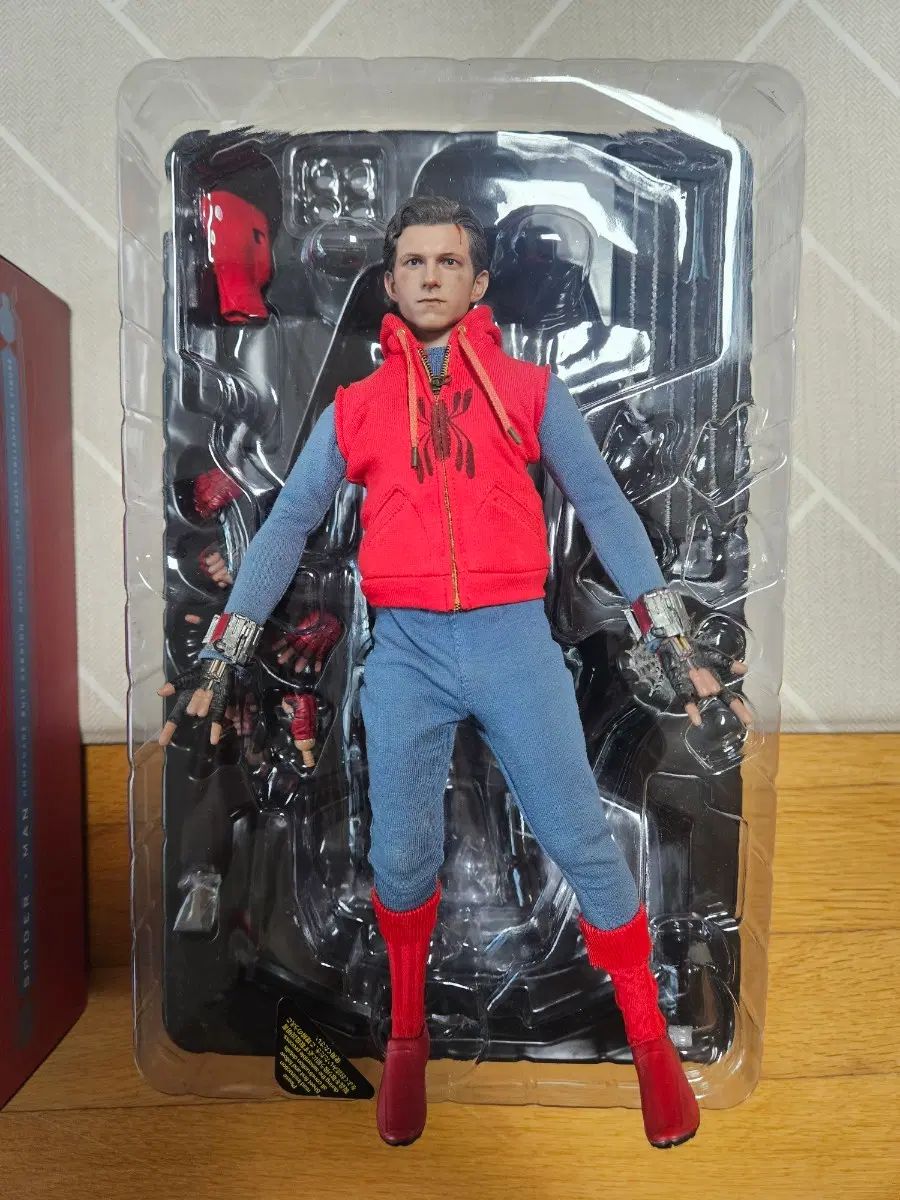 ホットトイズ ホームカミング ホームメイド スパイダーマン(ダメージ アンマスク バージョン)フルセット 26,824円