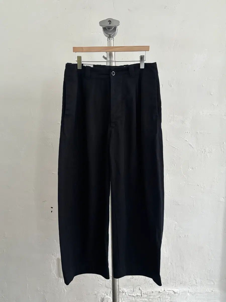 Danton ダントン ネイビー バックル ウォーク パンツ