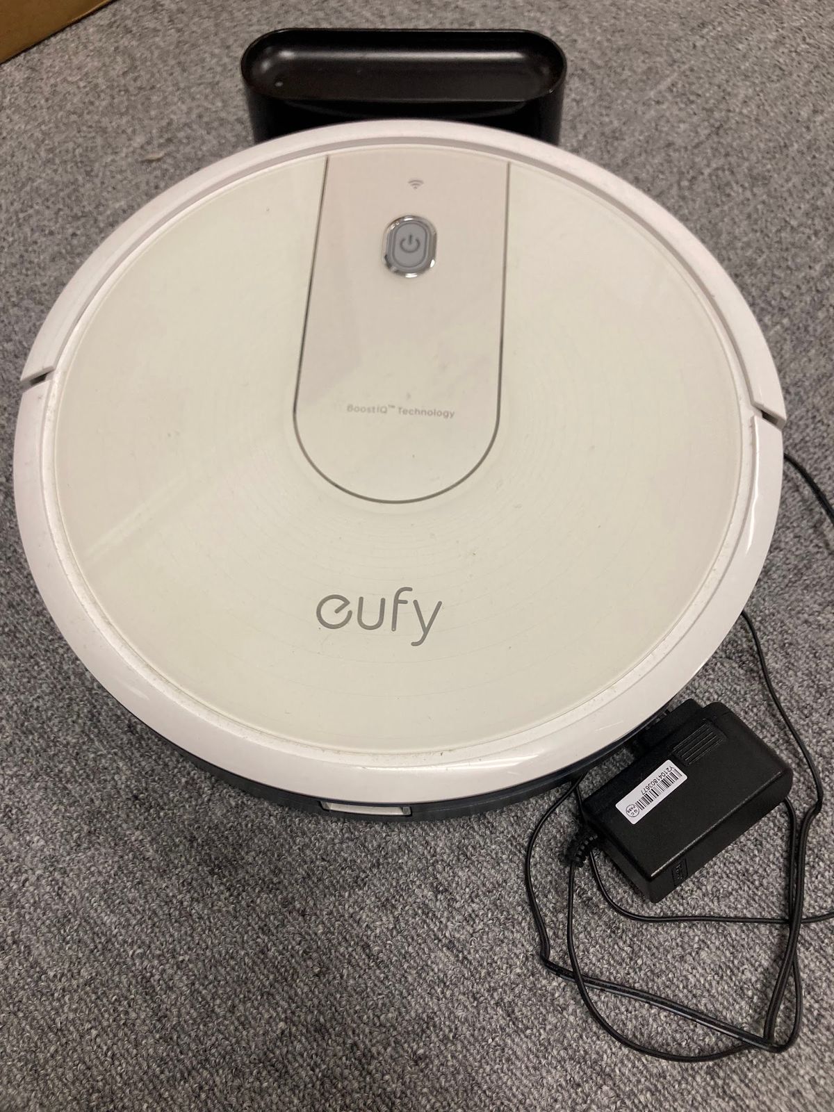 【中古美品】eufy RoboVac 15C ロボット掃除機 本体 動作未確認】eufy ユーフィ RoboVac 15C ロボット掃除機 ホワイト 充電