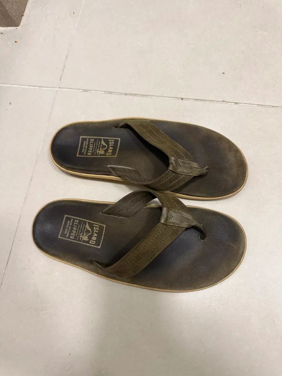 ISLAND SLIPPER (アイランドスリッパ) 260 (US 8) 8,989円