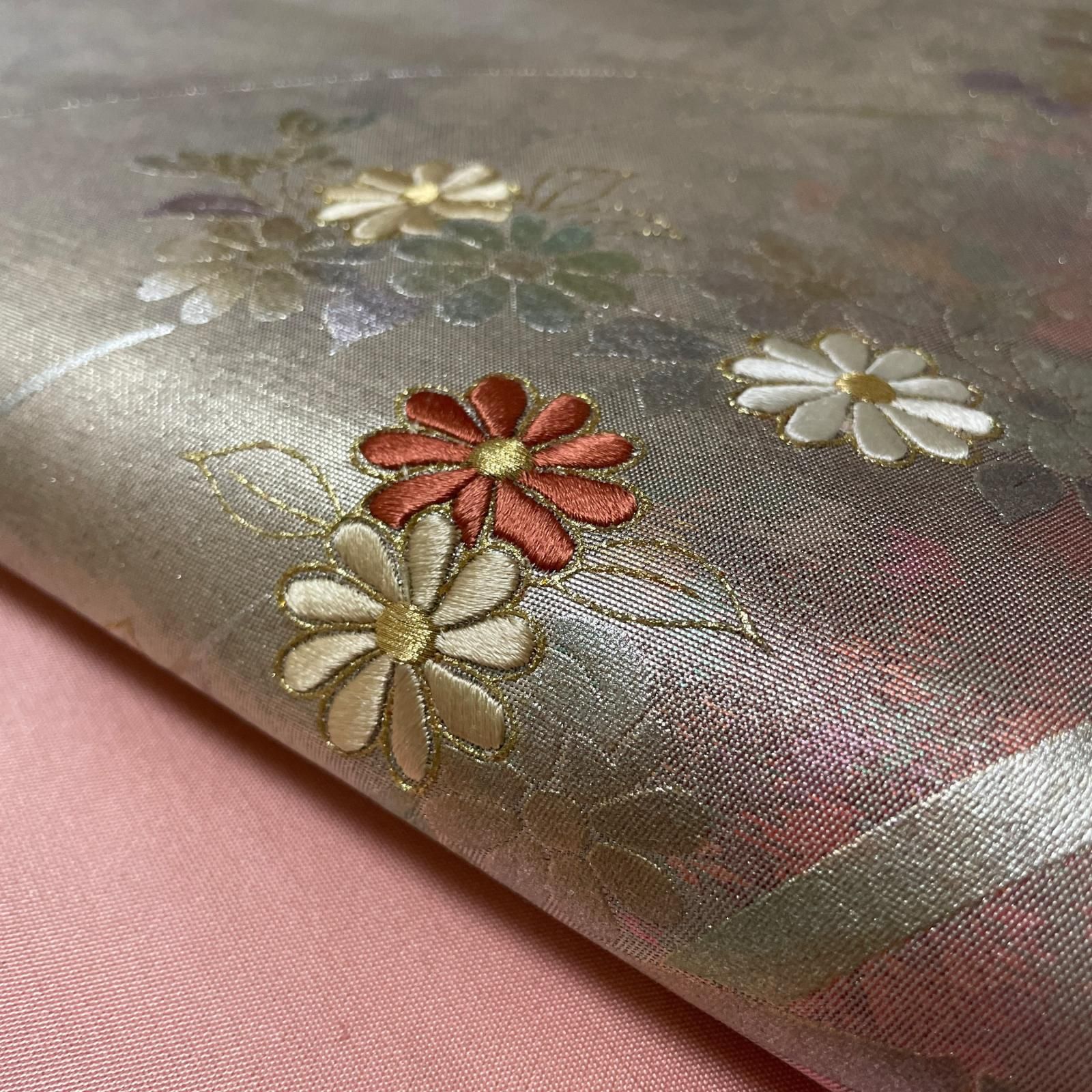 名古屋帯 引き箔 刺繍の花模様 九寸 正絹 着物 X-7650
