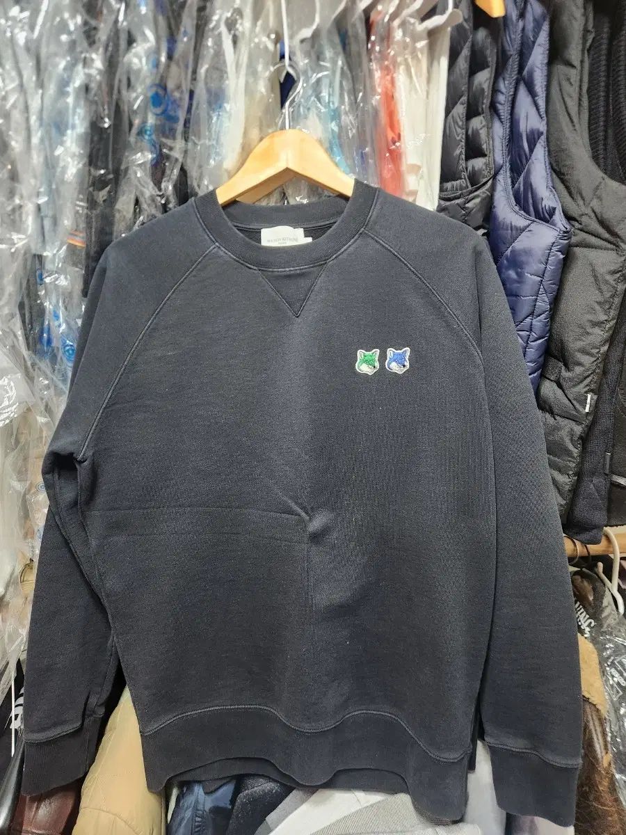 正規品 メゾンキツネ ラウンド 長袖 2種 お得に 出品